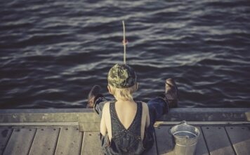 Jaki kombinezon pływający kupić?