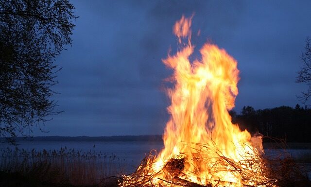 Czy można zrobić ognisko w ogrodzie? Czy można zrobić ognisko w ogrodzie?