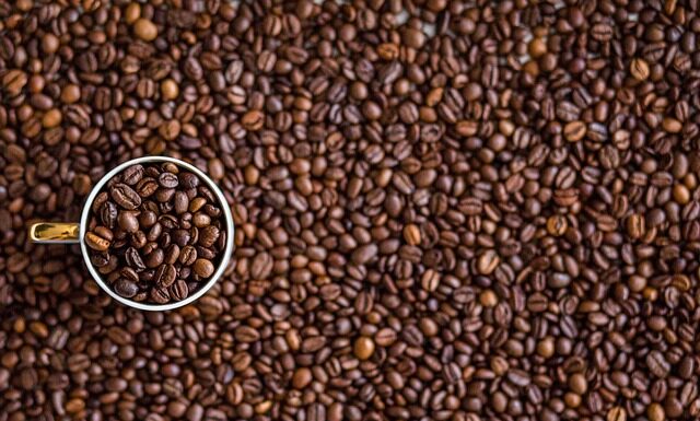 Ile ziaren kukurydzy na włos?