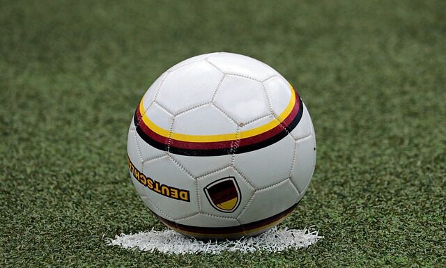 Czy można wyrwać piłkę w koszykówce? Czy można wyrwać piłkę w koszykówce?