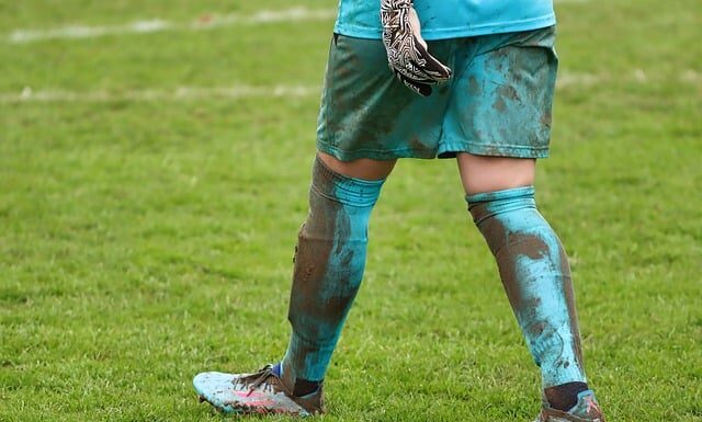 Czy w piłce ręcznej bramkarz może mieć rękawice? Czy w piłce ręcznej bramkarz może mieć rękawice?