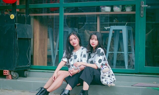 Jak przykleić Odklejający się nadruk na koszulce?