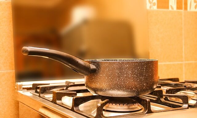 Czy można wlewać wrzątek do kubka termicznego?