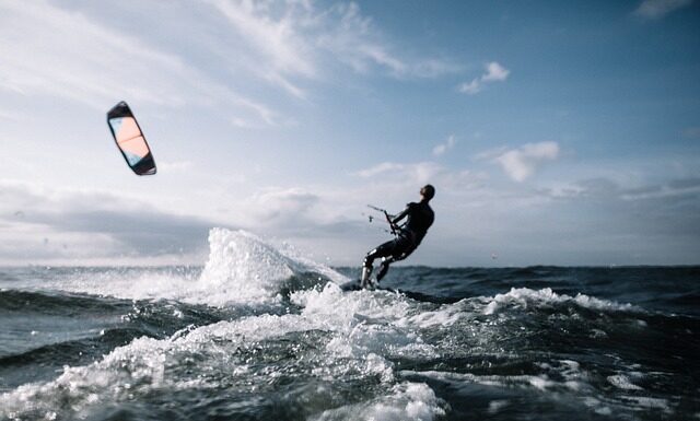 Jaki latawiec treningowy do kitesurfingu?