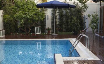 Co dla rocznego dziecka na basen? Co dla rocznego dziecka na basen?