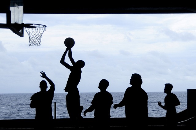 Czego uczy gra w koszykówkę?