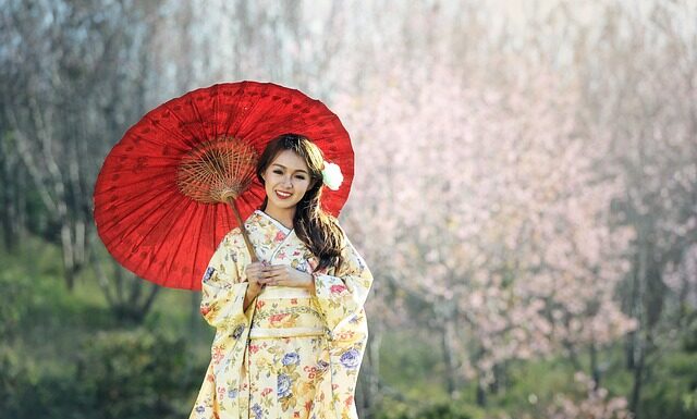 Co się nosi pod kimono?